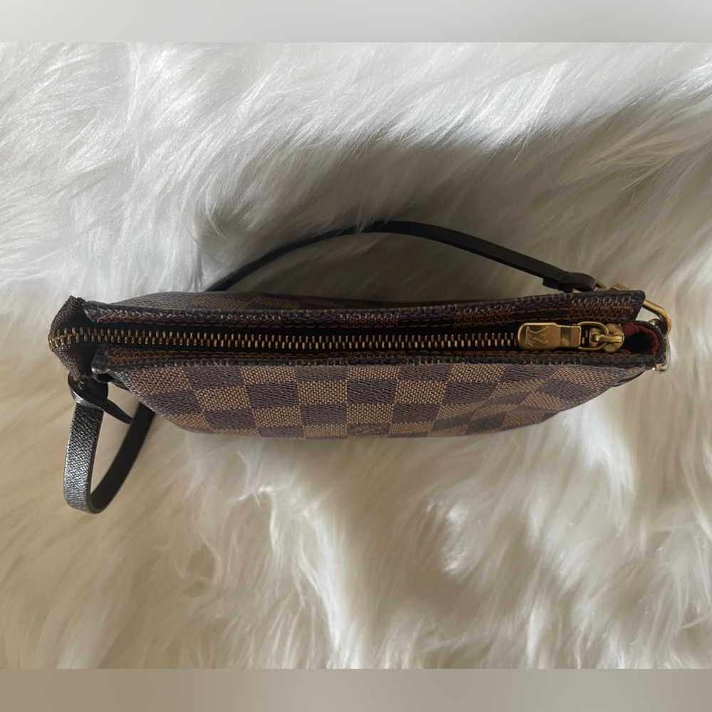 Louis Vuitton Damier Trousse Cosmetique - Picture 2 of 11